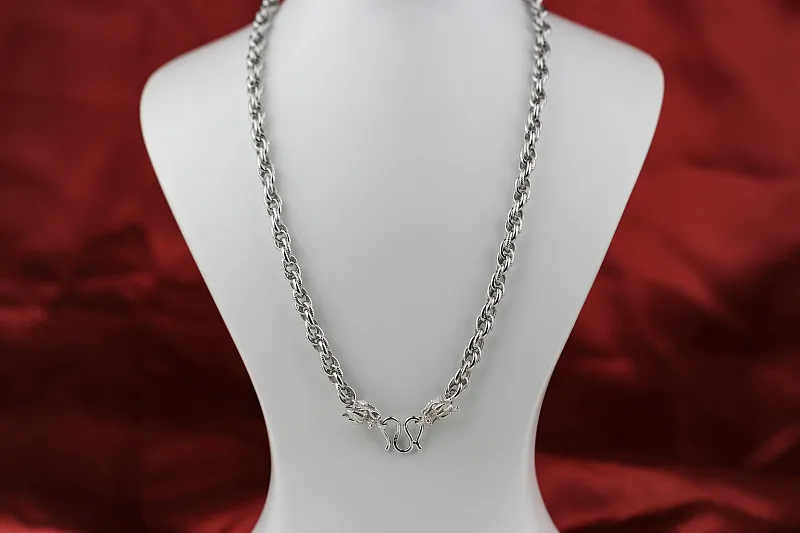 Crystal Pendant Necklace – Sparkling Fashion Jewelry | Exquisite Handmade Design